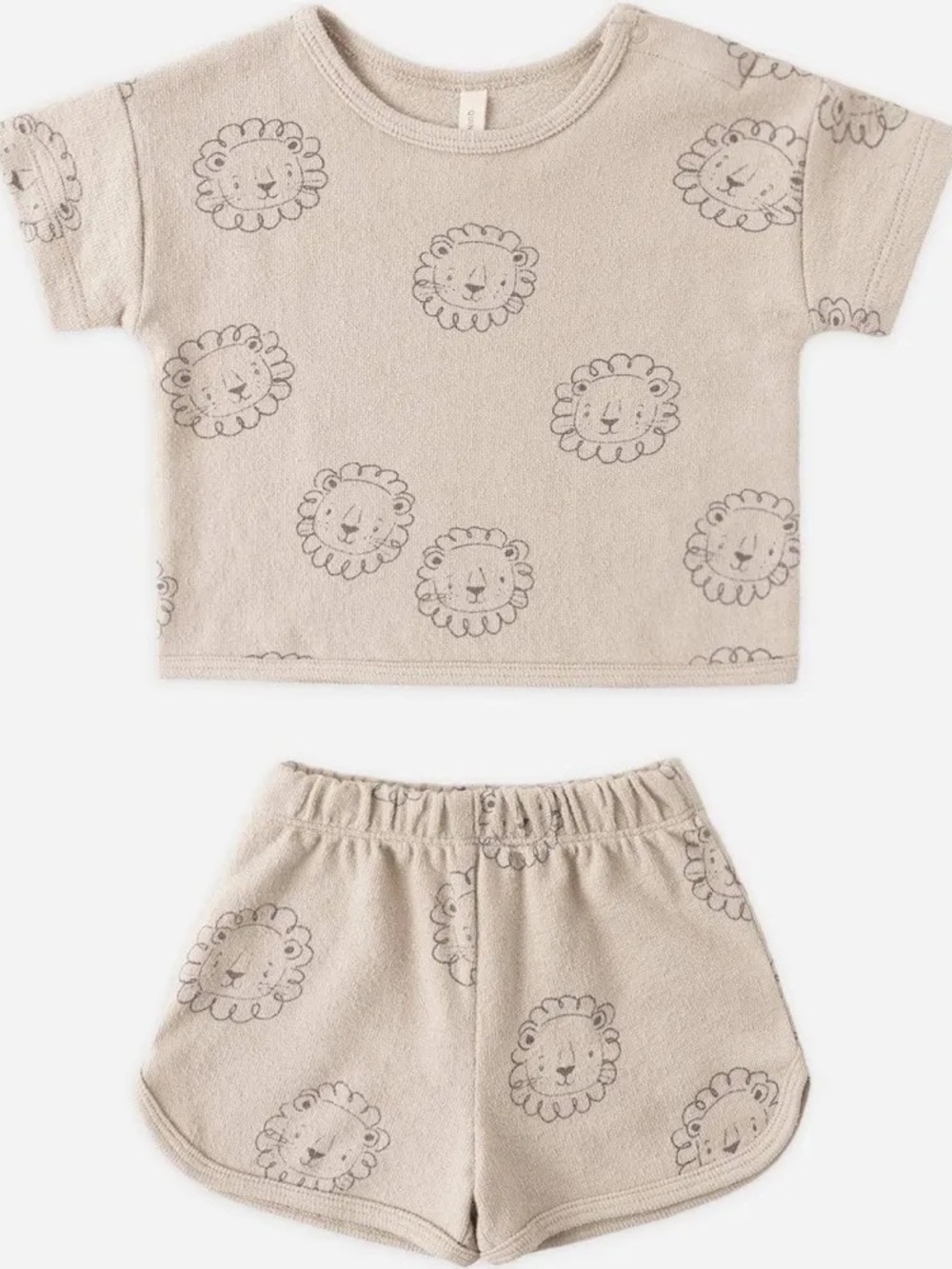 NWT Quincy Mae Spongy Lion set